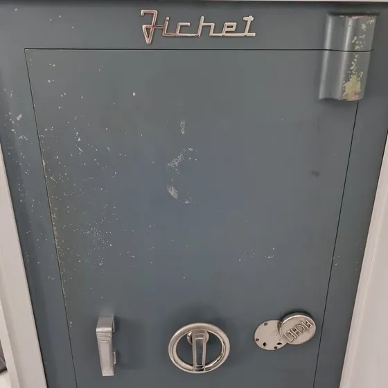 Cassaforte Fichet prima dell’intervento